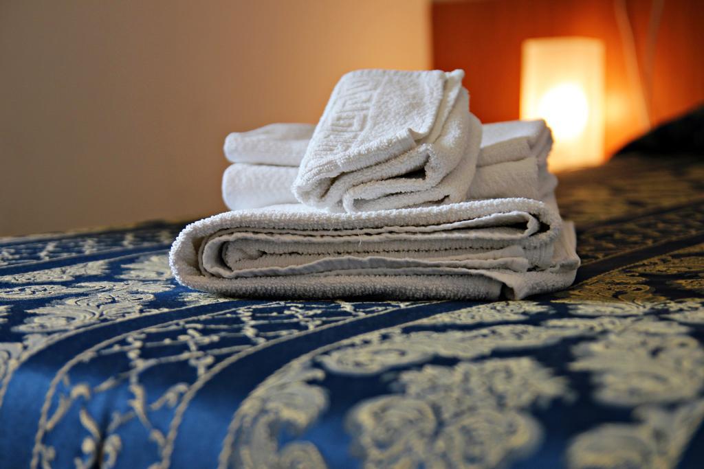 Hotel Morolli Римини Экстерьер фото