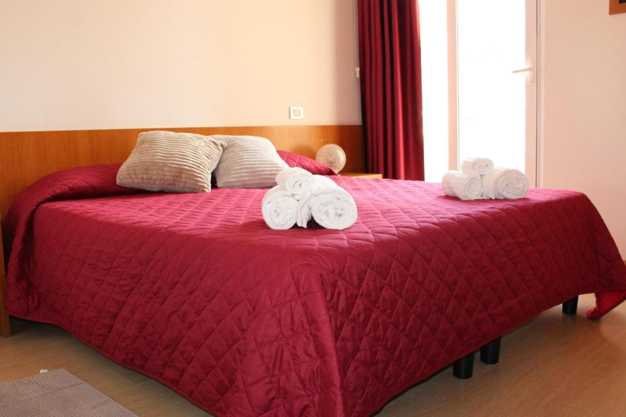 Hotel Morolli Римини Экстерьер фото