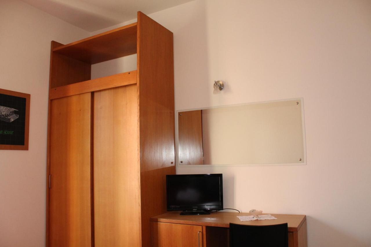 Hotel Morolli Римини Экстерьер фото